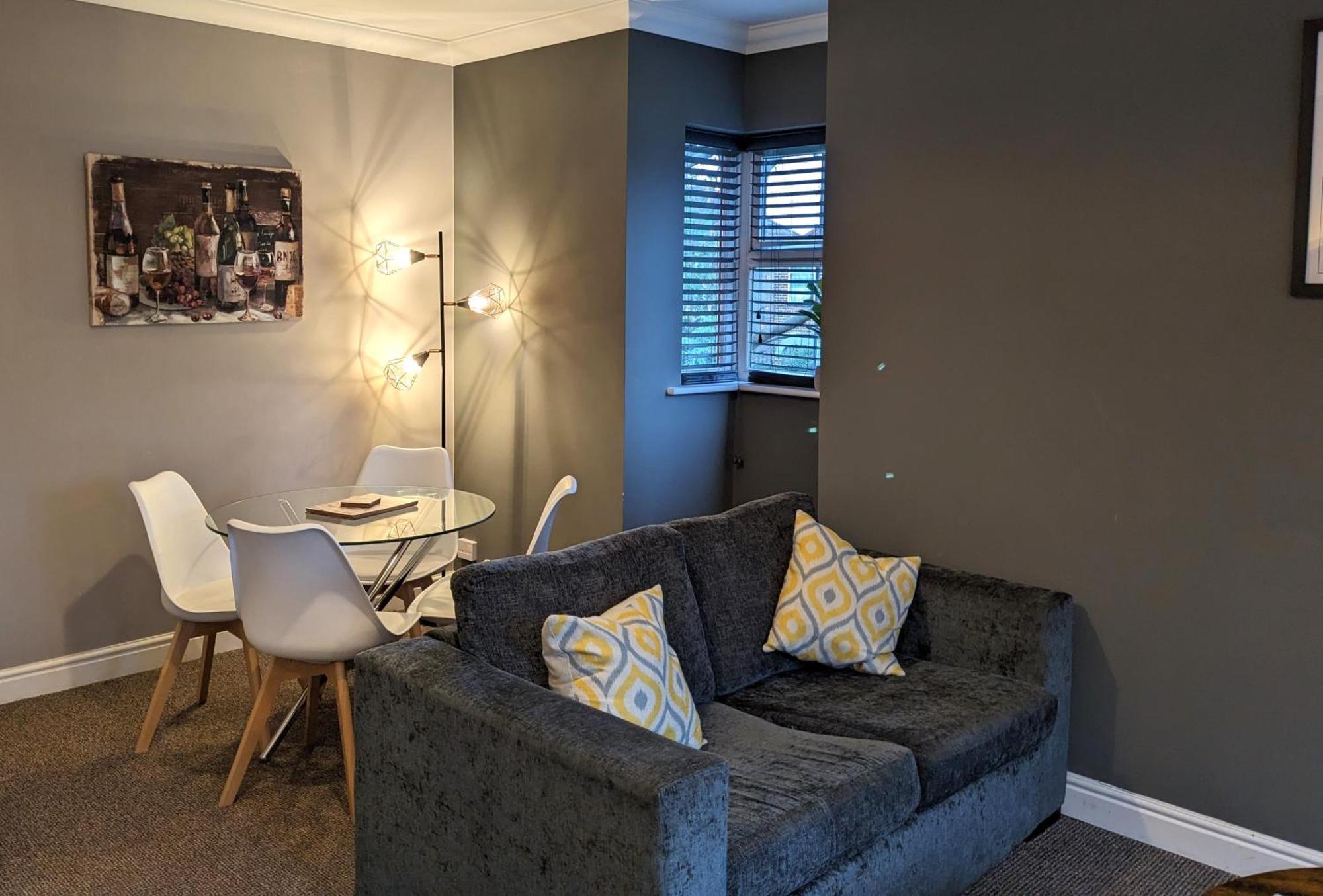 Stylish Modern Apartment, Free Secure Parking Allesley Bagian luar foto