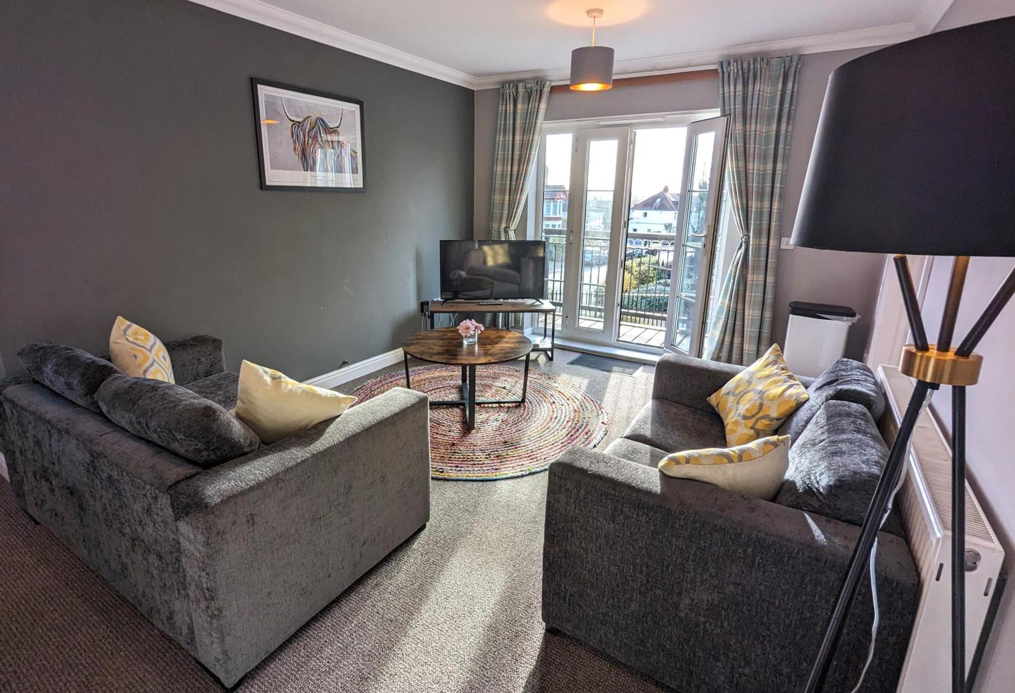 Stylish Modern Apartment, Free Secure Parking Allesley Bagian luar foto